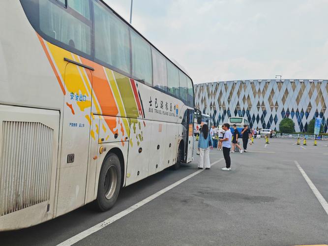 旅游带些什么必备用品 旅游带些什么必备用品