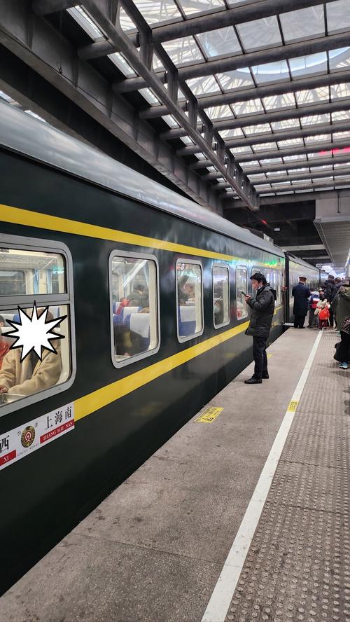 梦见自己坐火车旅游的预兆 梦见自己坐火车旅游的预兆